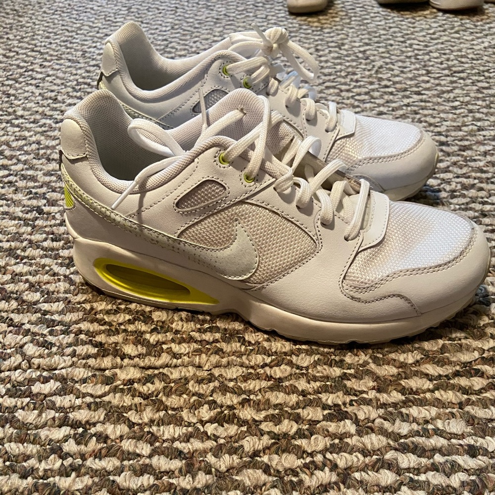 Women’s Nike sneakers